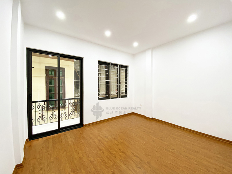 Nhà 4 tầng Lê Trọng Tấn cần bán, nhà đẹp, sổ đỏ chính chủ