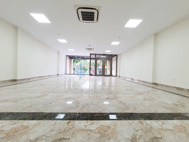 Bán tòa văn phòng 7 tầng, mặt tiền 8 m, có 2 tòa liền kề, Phú Diễn