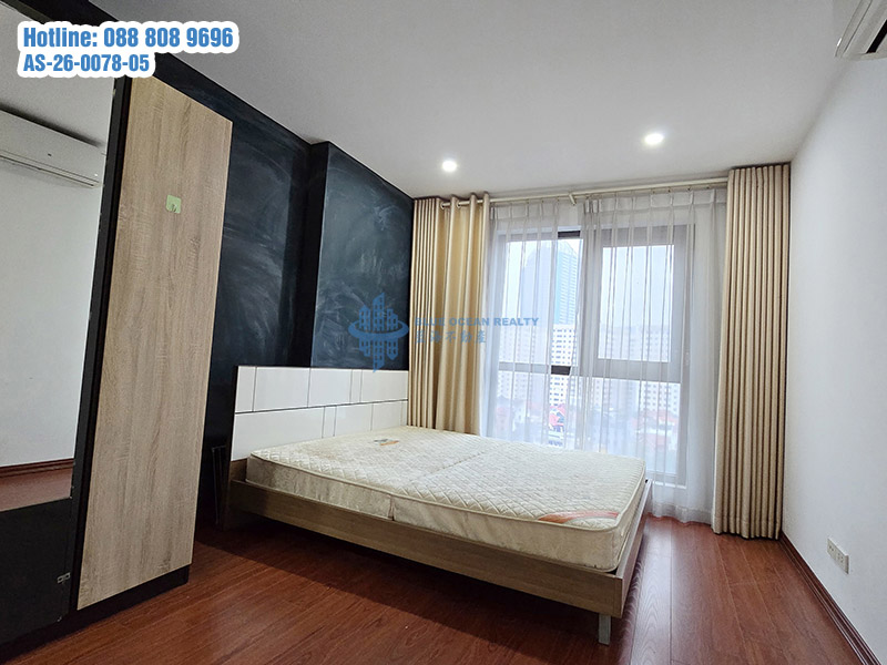 Bán Căn Hộ 2 Phòng Ngủ Hoàng Ngân - Trung Hòa