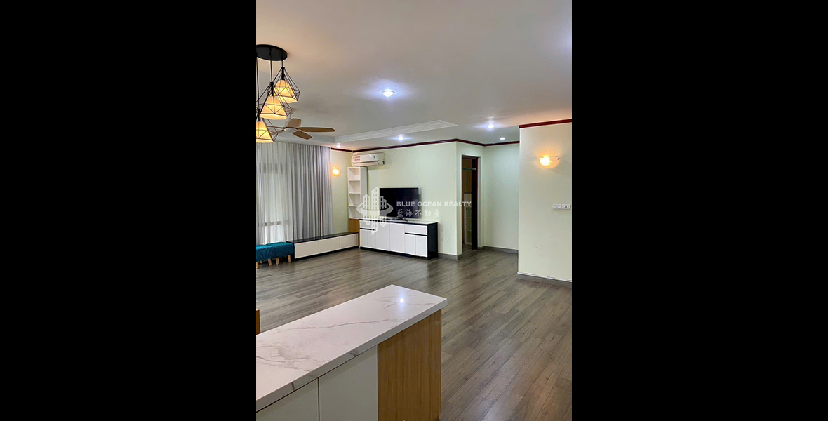 Cho thuê căn hộ 4 phòng ngủ Tòa C2