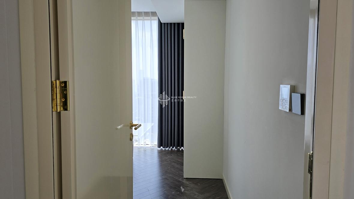 Cho thuê căn hộ 93 m2 Epic Tower